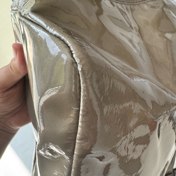 Coach 18770 Chelsea East West Shimmer Patent Leather Shoulder/Tote Bag + Wallet - Picture 9 of 15